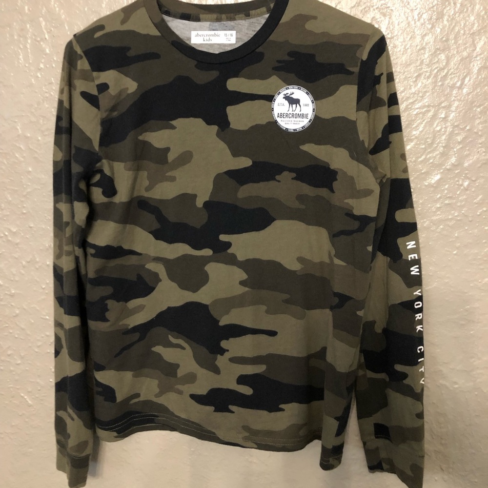 Abercrombie kids camo long sleeved tshirt